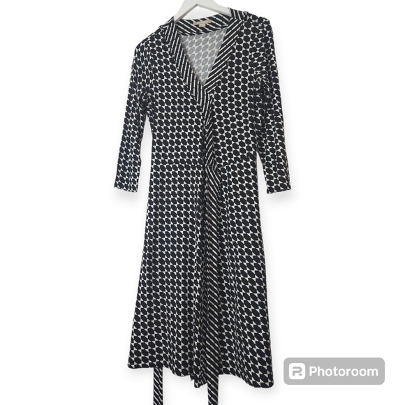 Banana Republic Gemma Printed Wrap Dress size medium - Picture 6 of 8